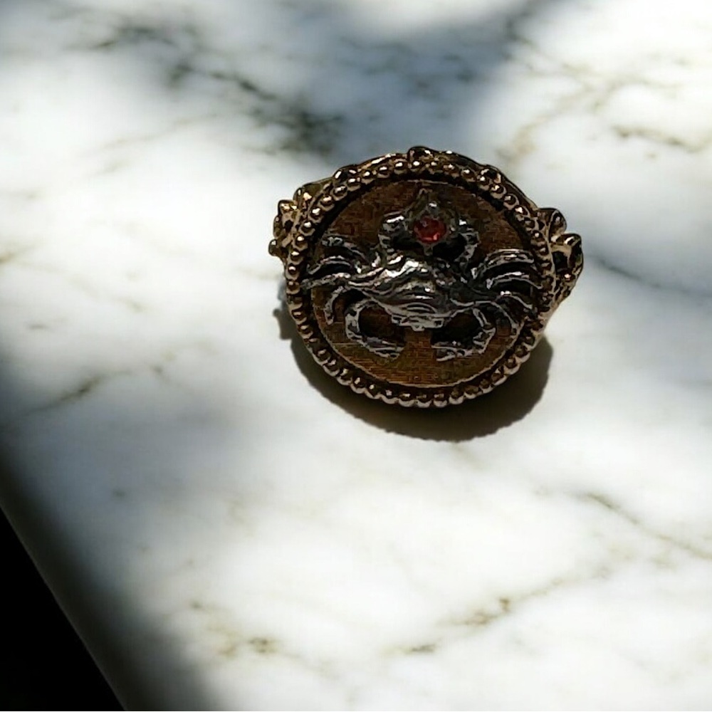 Gold cancer Zodiac Ring size 8